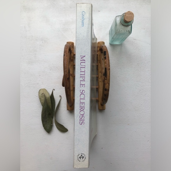 Multiple Sclerosis: A Self-Help Guide to Its Management, by Judy Graham - Picture 3 of 17